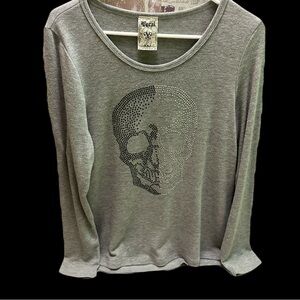 Vocal Women’s Gray Long Sleeve Skull Tee size S